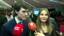 Ángela Rodrigo y su hijo, Fernando, recuerdan a Fernando Anega