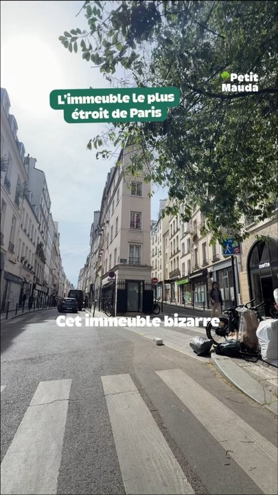 📐 L’immeuble le plus étroit de Paris : Un défi à la gravité ! 🏠😱🎁 Nos bons plans à retrouver en bio ! ❤️‍🔥👉🏻 Et abonne-toi a Petit Mauda pour plus d’inspiration ! 🌳 ©️ Crédit : @petitmauda