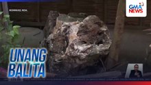Babae, patay matapos mabagsakan ng malaking tipak ng bato ang kanilang bahay; 2 anak niya, sugatan | Unang Balita