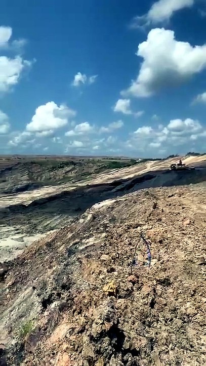 Deep Inside the Massive Coal Mines of Kalimantan, Indonesia