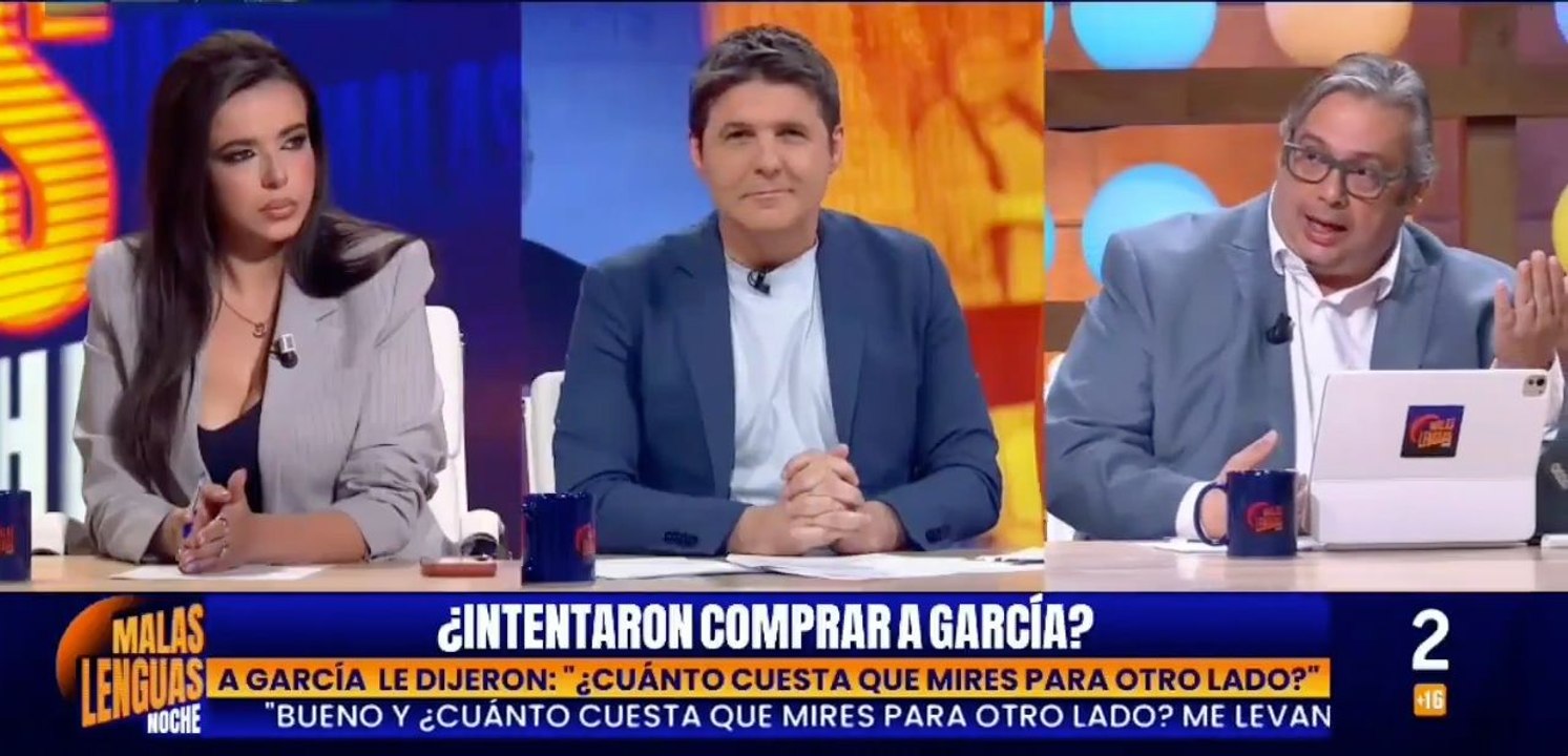 ¡Cine en estado puro! Fran Simón y Sarah Santaolalla se enzarzan en una surrealista discusión que Cintora corta llamando machista al tertuliano