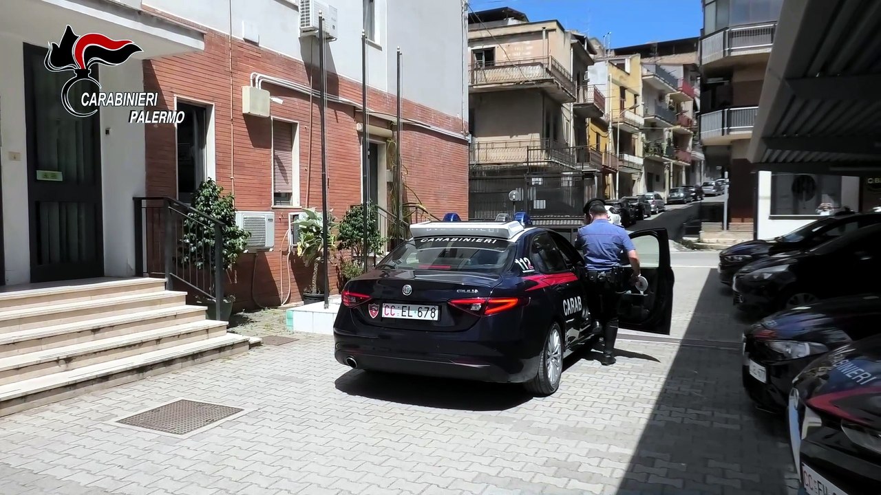 La truffa del «finto Carabiniere» in provincia di Palermo, scattano gli arresti
