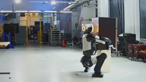 »Wir haben sein Limit noch nicht gesehen«: Atlas von Boston Dynamics kann einen ganzen Kühlschrank alleine tragen