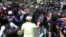 Протест в Центральном университете Венесуэлы после гибели заключённых