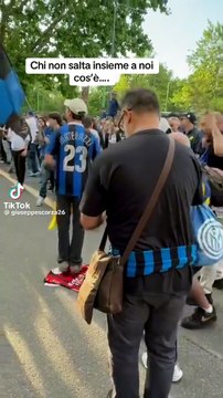 Gli sfottò ci stanno, ma la maglia del Milan non si calpesta!