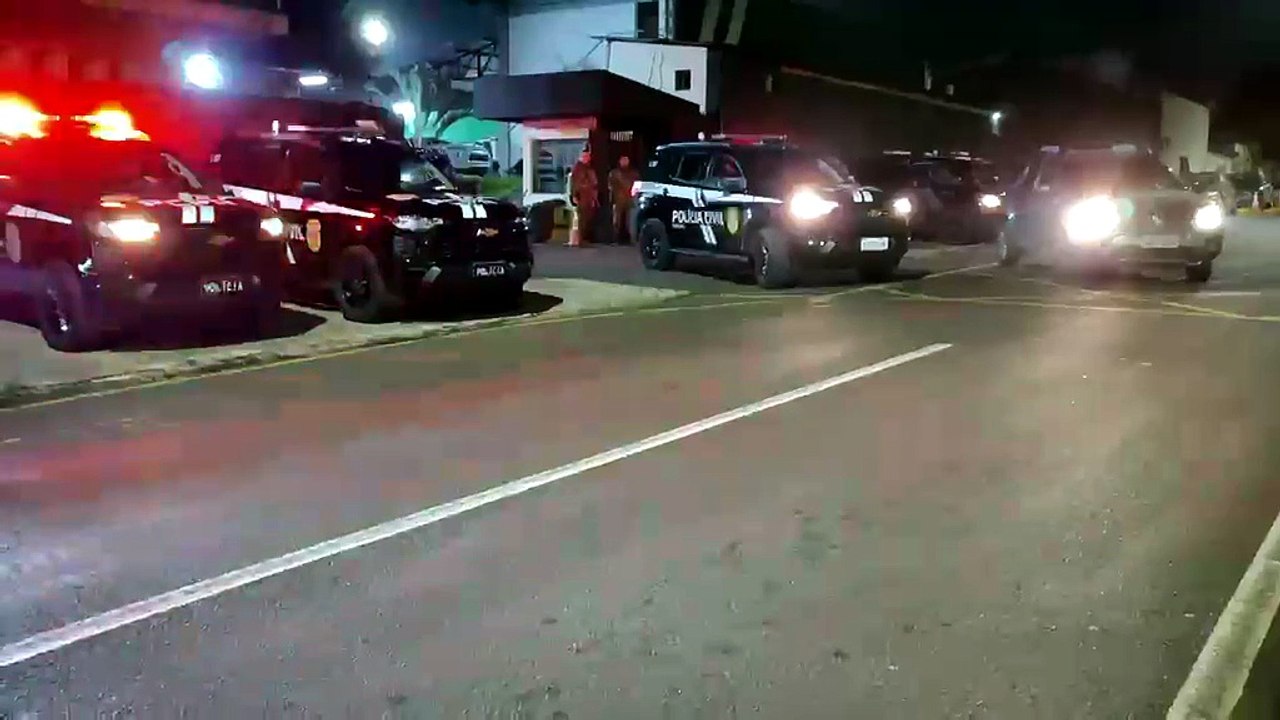 Operação Entrefolhas prende cinco pessoas e apreende drogas em Umuarama - 2