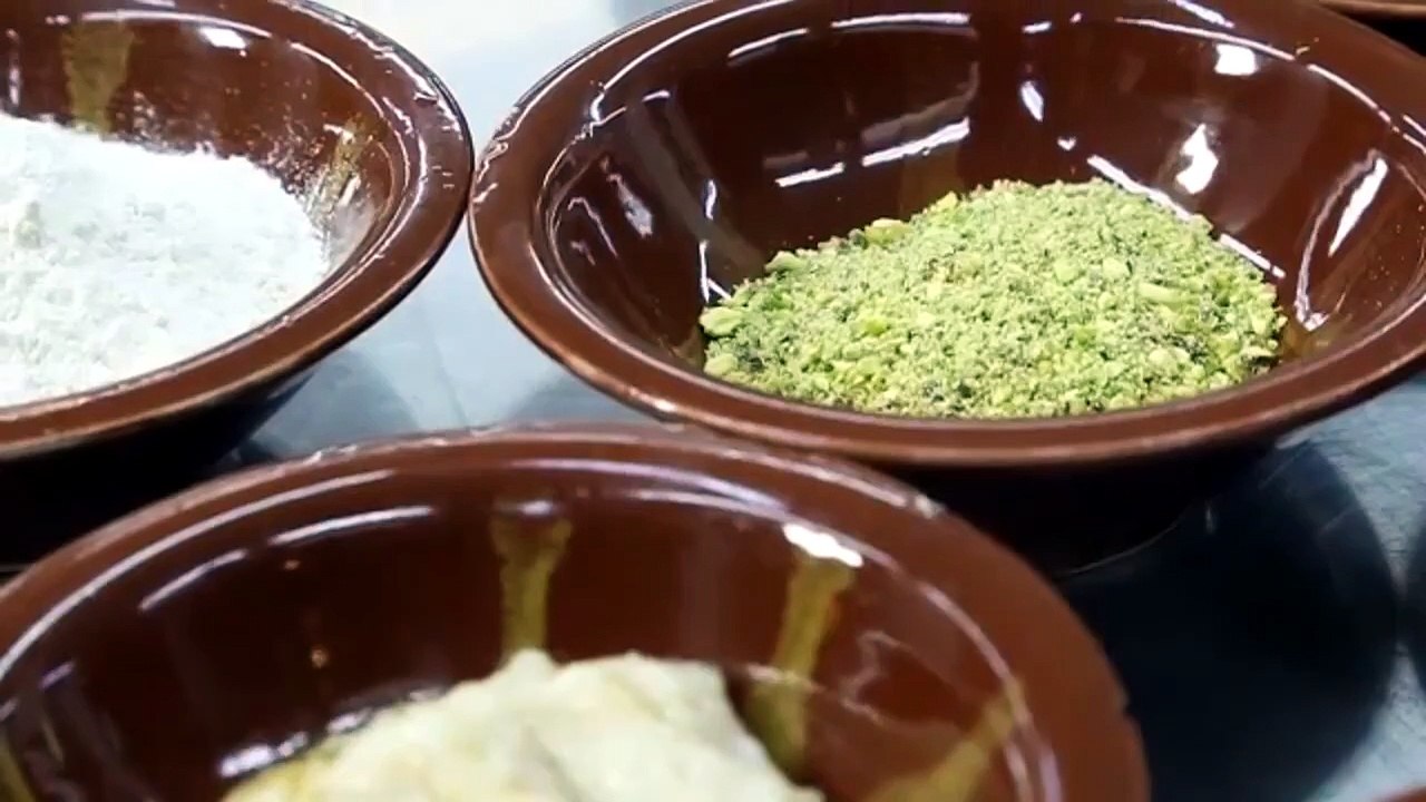 طريقة عمل بان كيك و عصير الشمندر بالموز والقشطة