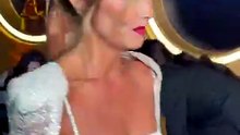 Julieta Poggio en la alfombra roja de los Martín Fierro