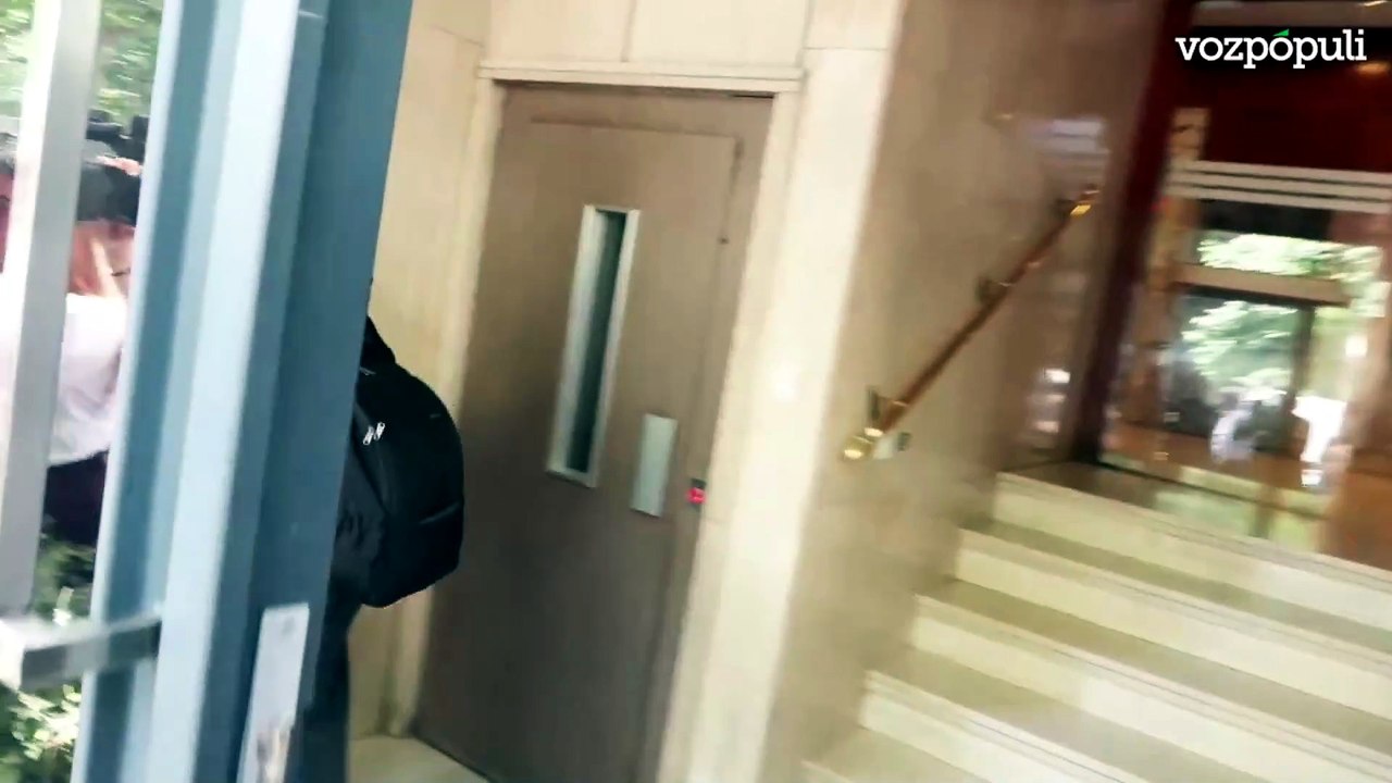 Las hijas de Zapatero salen tras el registro de su empresa