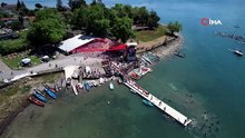 Sapanca Gölü'nde tüyleri diken diken eden görsel şölen
