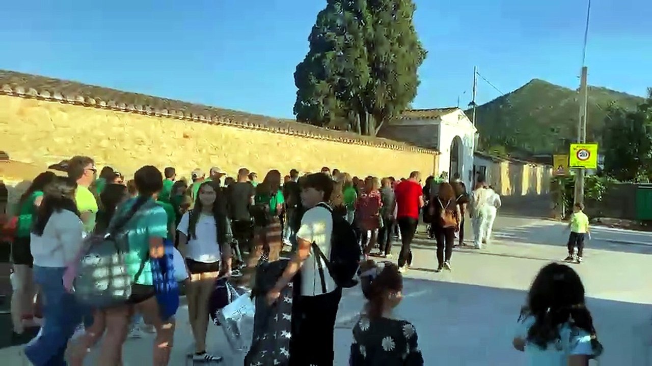 Entierro por la enseñanza pública en Xaló (I)
