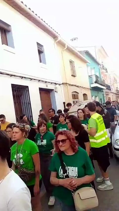 Entierro por la enseñanza pública en Xaló (II)