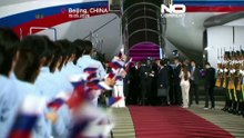 Китайская молодежь приветствует Путина по прибытии в Пекин