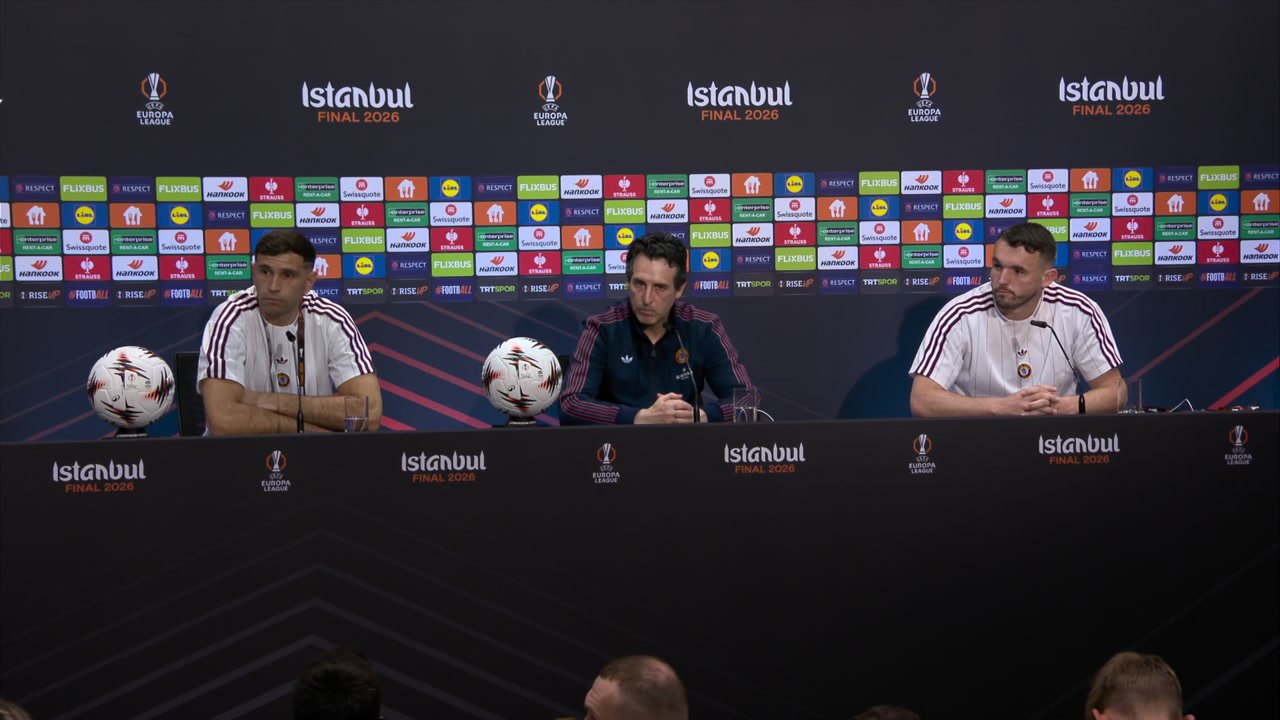 Aston Villa's Unai Emery, McGinn and Martinez on their Europa `league final against Freiburg