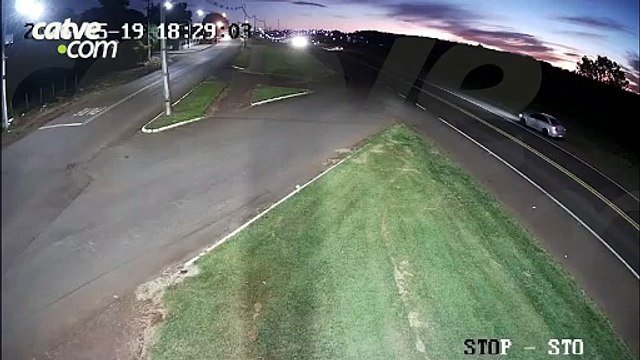 Conversão irregular deixa motociclista ferido na BR-277 em Santa Tereza do Oeste