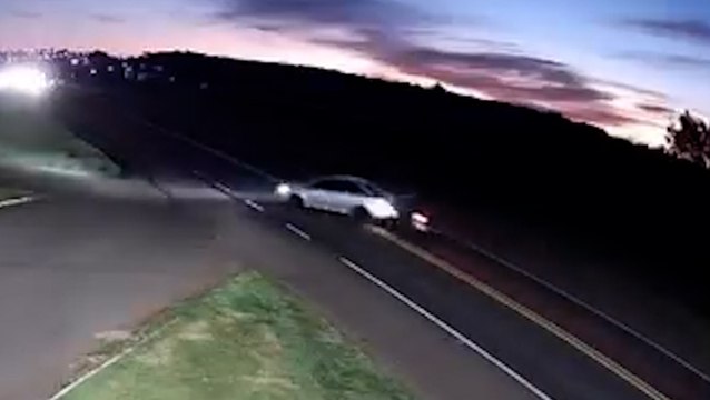 Câmera flagra batida de trânsito na BR-277 em Santa Tereza do Oeste