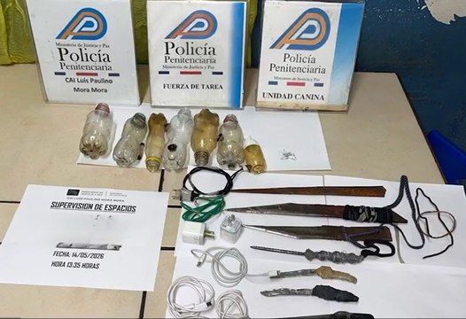tn7-Decomisan cuatro celulares, uno de lujo valorado en casi ₡1 millón, en penal Luis Paulino Mora