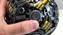 Mechanical Sphere Transform into a Sci-Fi Insect