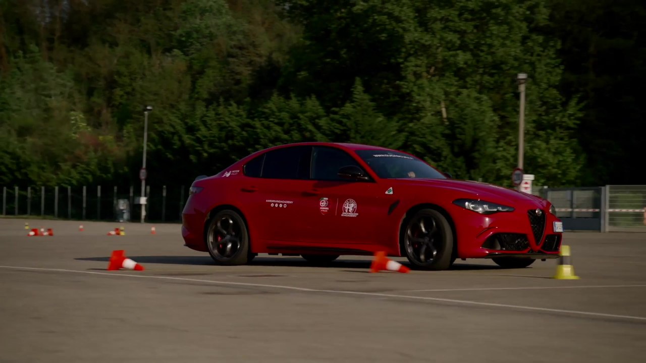 Alfa Romeo Driving Academy - Alfa Romeo Guilia