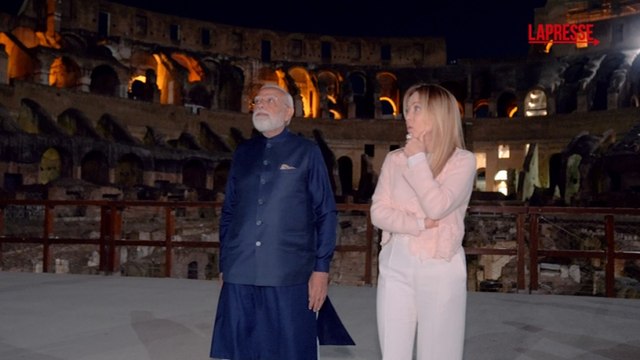 Meloni e il primo ministro indiano Modi in visita notturna al Colosseo