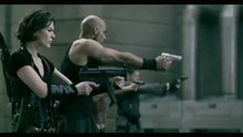 Resident Evil Afterlife ↭ R