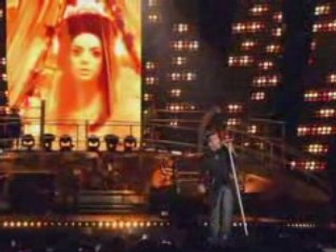 ROBBIE WILLIAMS ADVERTISING SPACE