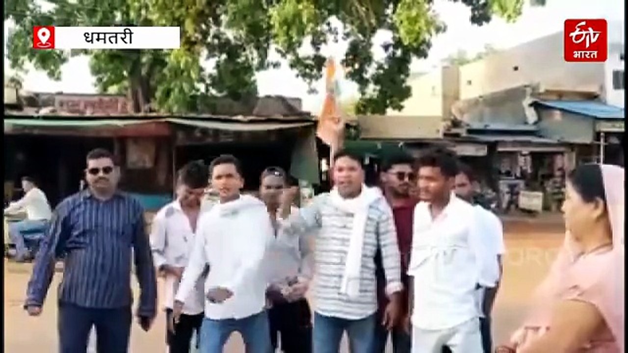 NEET धांधली के विरोध में NSUI का उग्र प्रदर्शन, धमतरी में जगह-जगह पुतला दहन, छात्र नेता बोले- पेपर लीक बीजेपी सरकार की नाकामी