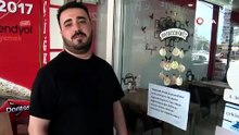 Mahallenin esnafından görenleri güldüren afiş: ''Psikolojik olarak kapalıyız, yarına düşünürüz''