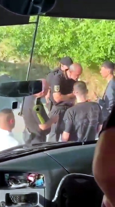 Si u ndaluan studentët shqiptarë në Bllatë teksa udhëtonin për protestën në Shkup