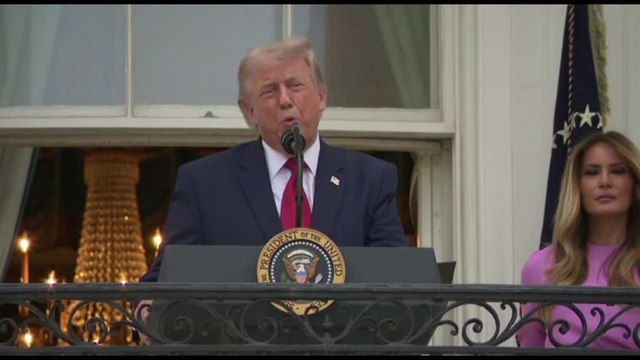 Iran, Trump: dobbiamo fermarli,non gli permetteremo di avere nucleare