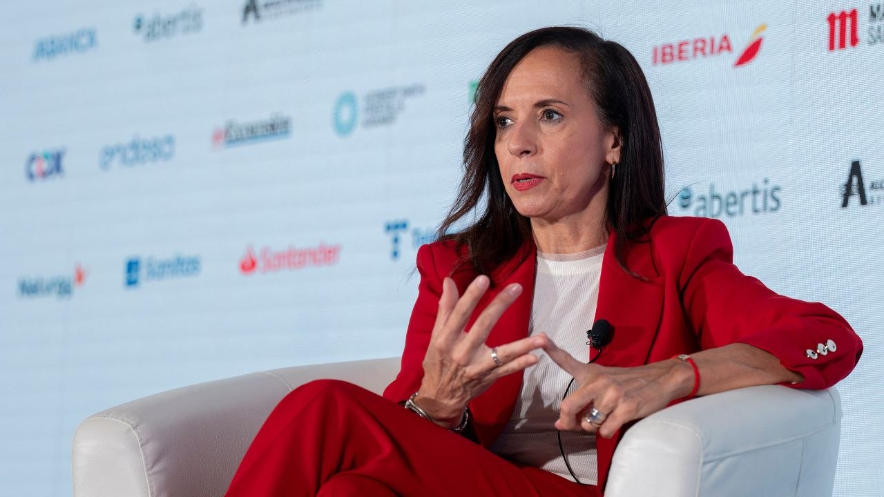 Beatriz Corredor: "Red Eléctrica solo tiene un expediente abierto y la CNMC lo va a archivar"
