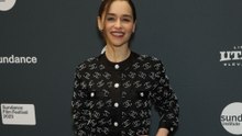 Emilia Clarke revela que congelou óvulos após rupturas de aneurisma