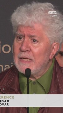 Almodóvar: Estamos obligados a ser un escudo contra monstruos como Trump