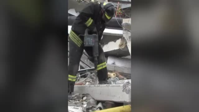 Quattordici anni fa il sisma in Emilia-Romagna: il video dei vigili del fuoco. La Regione: «Terminato lo stato d'emergenza»