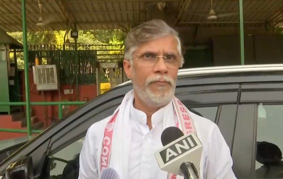 'Meloni-Melody-Meloni, What’s Going On?' | Pawan Khera Targets PM Modi