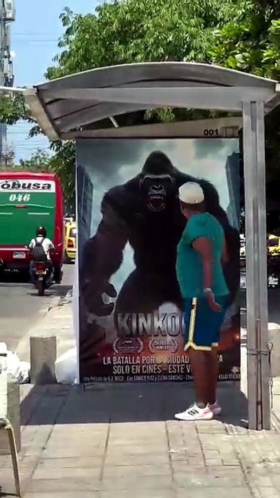 Kink kong Attack man