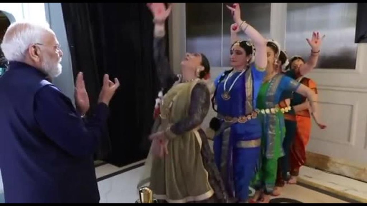 Modi a Roma, sul suo X lo spettacolo di danza indiana di 5 italiane