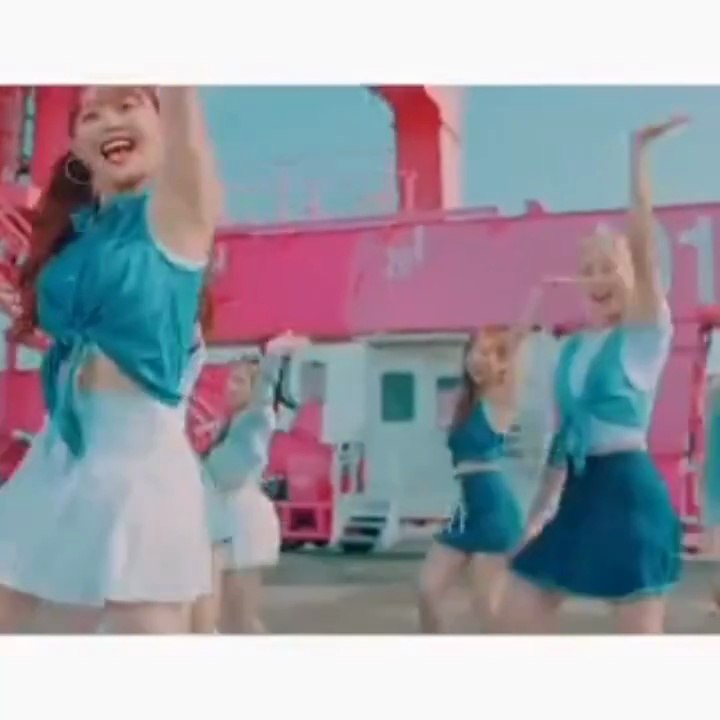 this meme is much random