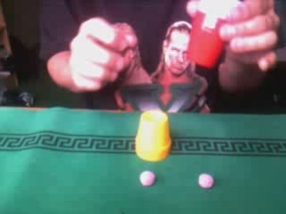 LES 3 GOBELETS ET BALLE