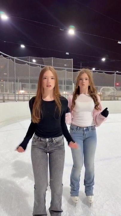 #twins #fun #trendingreels #iceskating #viral