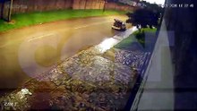 Homem é flagrado descartando pneus pelo Bairro Pioneiros Catarinenses