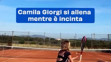 Camila Giorgi si allena mentre è incinta: il video