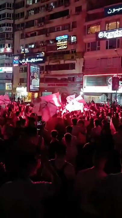 الفرحة تعود إلى "ميت عقبة" بعد سنوات غياب.. جماهير الزمالك تشعل شوارع المهندسين بالشماريخ