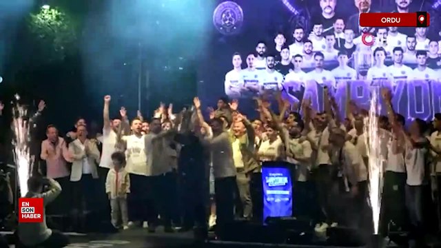 52 Orduspor FK, 2. Lig'e yükselişini kutladı