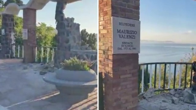 Terremoto ai campi Flegrei: crolla il belvedere di Baia, alle pendici del Castello Aragonese