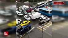 Gaziantep'te kitlenen trafiği otobüs şoförü açtı