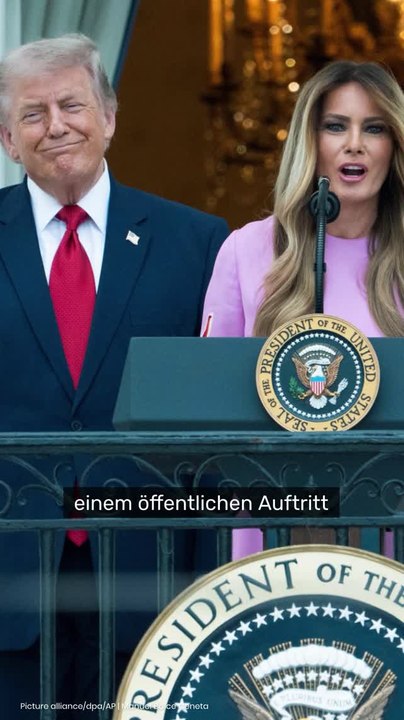 No Glomex Melania Trump: Blamage vor laufender Kamera - Melania weicht Trump-Kuss aus