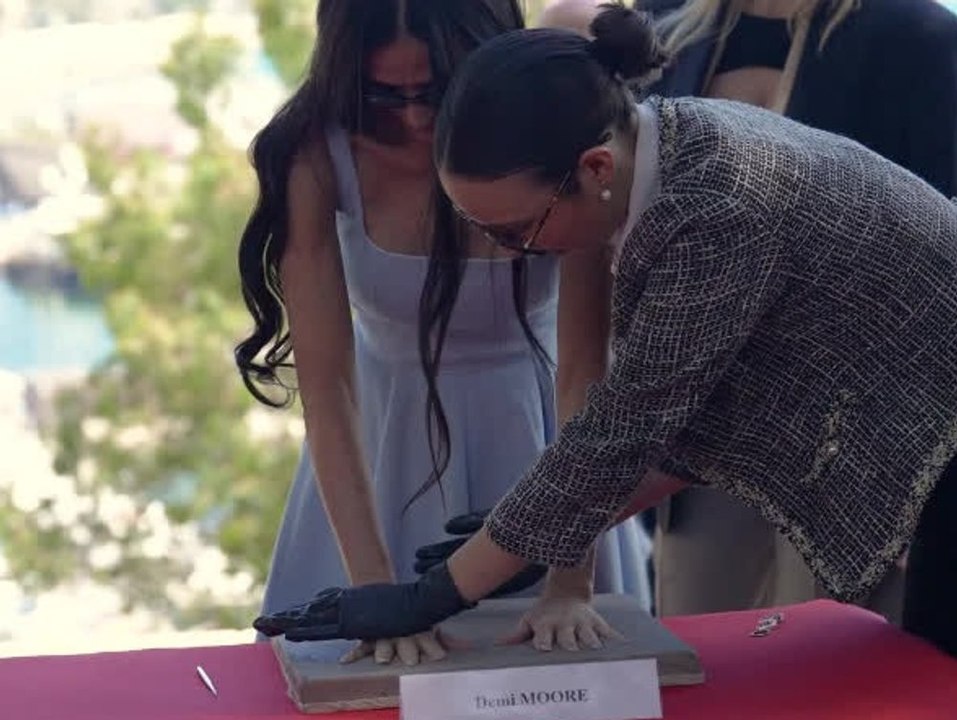 Demi Moore mit Handabdruck-Zeremonie in Cannes verewigt