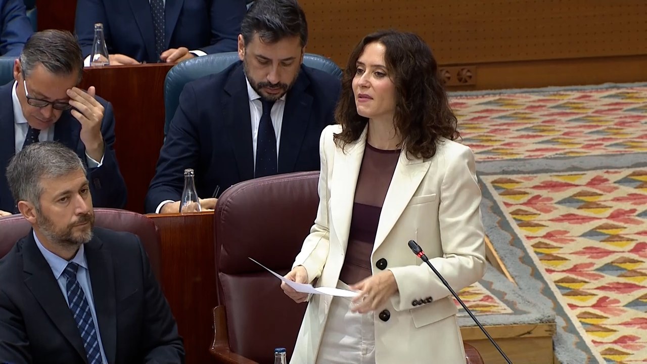 Ayuso tilda a Zapatero de padrino del PSOE y advierte que Sánchez ha unido a él su destino