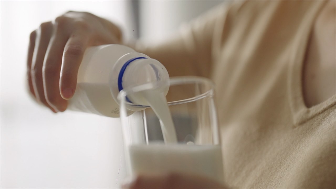 Milk Hydrates Better Than Water, Study Finds